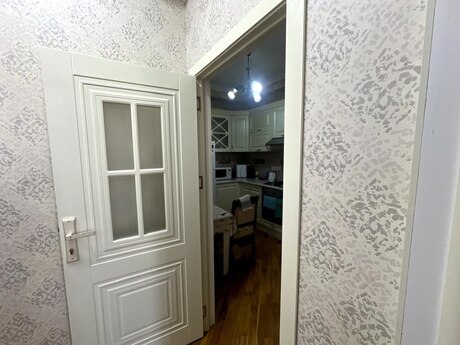 2-комнатная квартира, 80 м², Memar Əcəmi: 255 000 ₼ 5