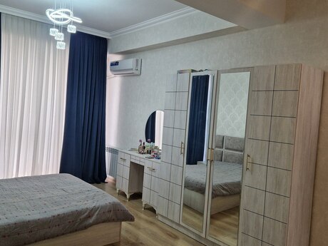 Kirayə 2 otaqlı mənzil, 60 m², 20 Yanvar: 200 ₼/ay 2
