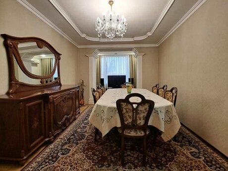 Аренда: 3-комнатная квартира, 70 м², Elmlər Akademiyası: 800 ₼/мес 2