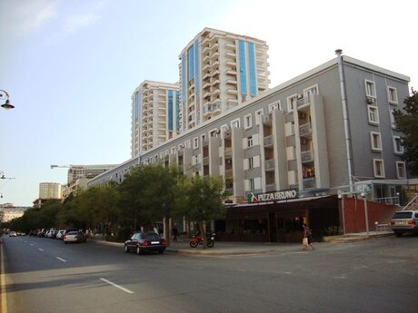 Elan №6454449 - Bakı, Yasamal r., 1 otaqlı, 35 m², 3/5 mərtəbə