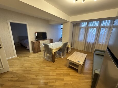 2-room apartment for rent, 50 m², Sahil: 1 250 ₼/mo 3