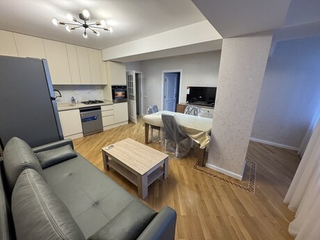 2-room apartment for rent, 50 m², Sahil: 1 250 ₼/mo 4