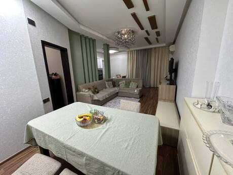 Продаётся 3-комнатная квартира в новостройке, ЖК Tikmat MTK Həzi Aslanov, 105 м², 220 000 AZN, фото 2 / 12