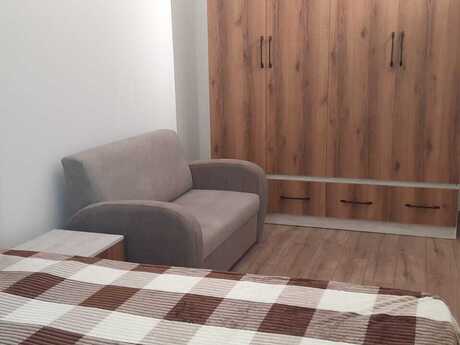 Kirayə 3 otaqlı mənzil, 100 m², İçəri Şəhər: 1 400 ₼/ay 5