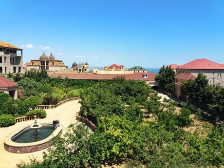 Badamdarda 5 otaqlı həyət evi kirayə verilir, 450 m², 5 000 AZN/ay, şəkil 2 / 12