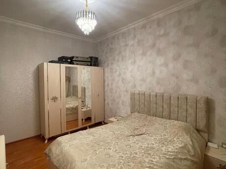 Объявление №6454648 - Баку, пос. Бакиханова, 2-комн., 60 м², 2/4 этаж