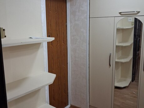 2 otaq · 44 m² · 4/5 mərtəbə, İnşaatçılar