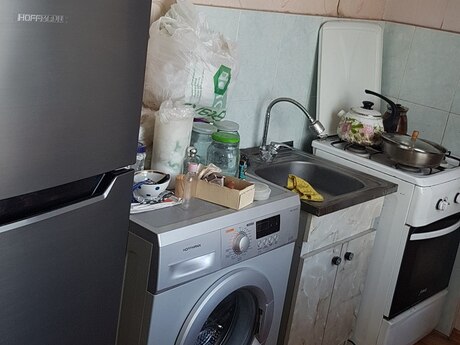 1 otaq · 30 m² · 5/5 mərtəbə, Elmlər Akademiyası