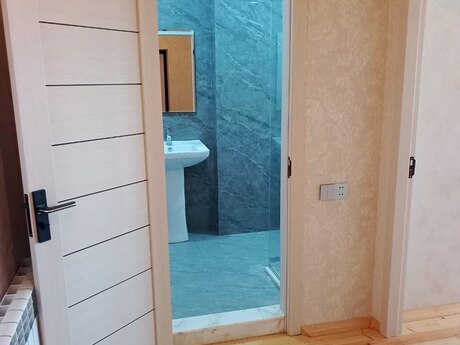1-room apartment for rent, 50 m², Neftçilər: 550 ₼/mo 5