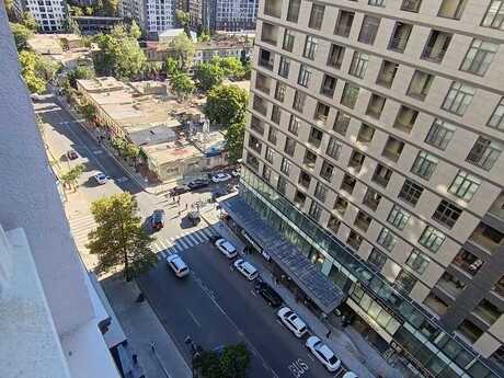 Elan №6454778 - Bakı, 28 May m., 2 otaqlı, 70 m², 11/18 mərtəbə