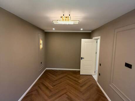 3 otaqlı mənzil, 70 m², Elmlər Akademiyası: 200 000 ₼ 3