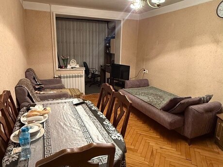 Объявление №6454781 - Баку, м. Ази Асланов, 3-комн., 75 м², 1/5 этаж