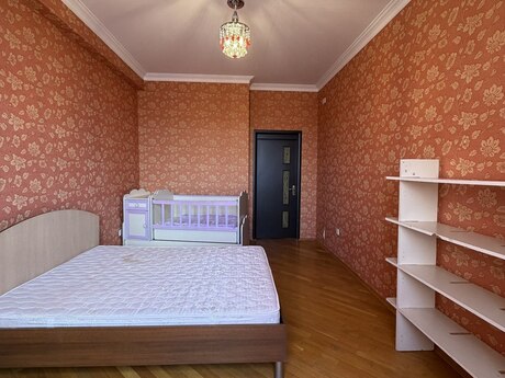 3 otaqlı mənzil, 135 m², İnşaatçılar: 328 000 ₼ 5