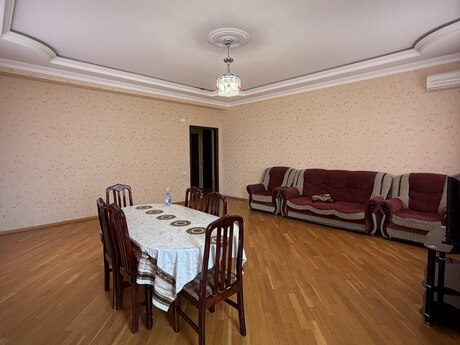 3 otaqlı mənzil, 135 m², İnşaatçılar: 328 000 ₼ 2