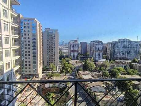 Elan №6454822 - Bakı, 28 May m., 4 otaqlı, 155 m², 11/18 mərtəbə