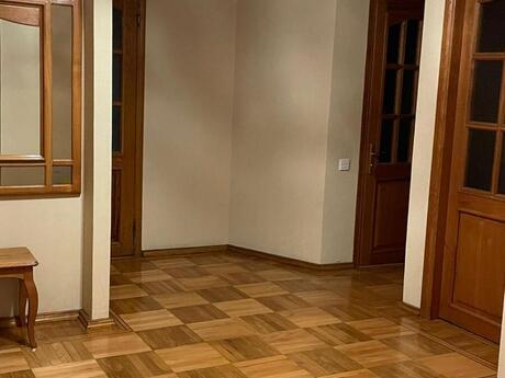 3-room apartment for rent, 110 m², İçəri Şəhər: 1 299 ₼/mo 5