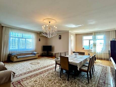 4 İnşaatçılar