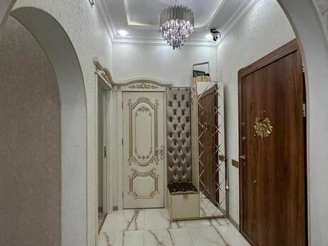 2-комнатная квартира, 65 м², 20 Yanvar: 219 900 ₼ 4