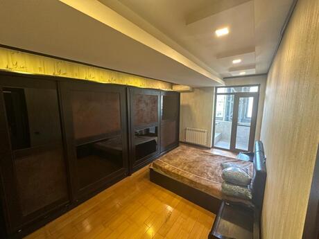 3-room apartment for rent, 80 m², 28 May: 1 200 ₼/mo 3