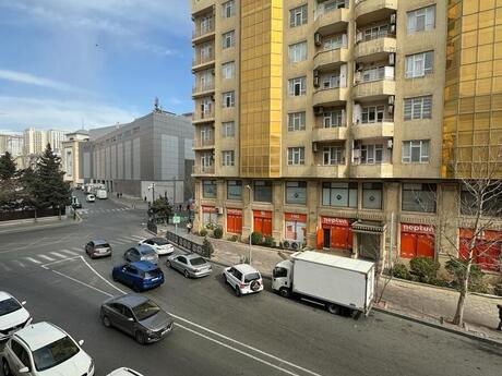 Kirayə 2 otaqlı mənzil, 65 m², 28 May: 1 349 ₼/ay 2