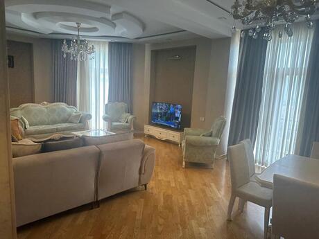 Ağ şəhərdə 3 otaqlı yeni tikili mənzil kirayə verilir, 132 m², 2 100 AZN/ay, şəkil 4 / 12