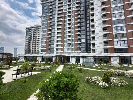 3 rooms · 107 m² · floor 11/17, Lake City