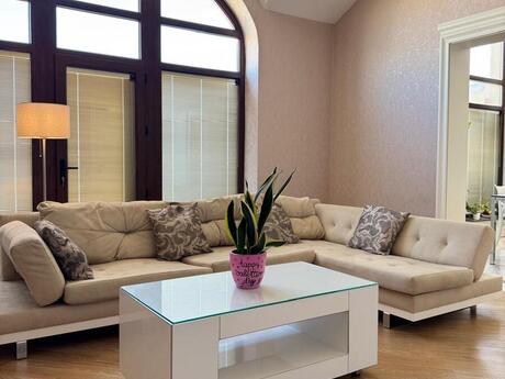Kirayə 3 otaqlı mənzil, 150 m², Nizami: 1 800 ₼/ay 4