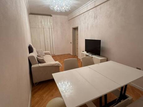 Kirayə 2 otaqlı mənzil, 80 m², Nizami: 1 050 ₼/ay 5