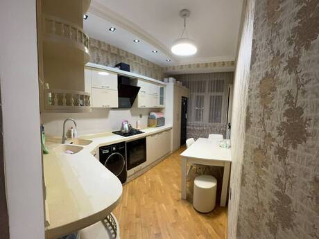 Kirayə 2 otaqlı mənzil, 80 m², Nizami: 1 050 ₼/ay 4