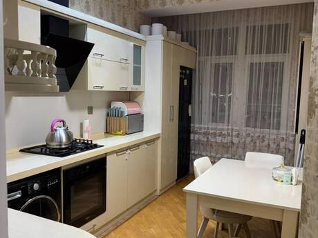 Kirayə 2 otaqlı mənzil, 80 m², Nizami: 1 050 ₼/ay 2