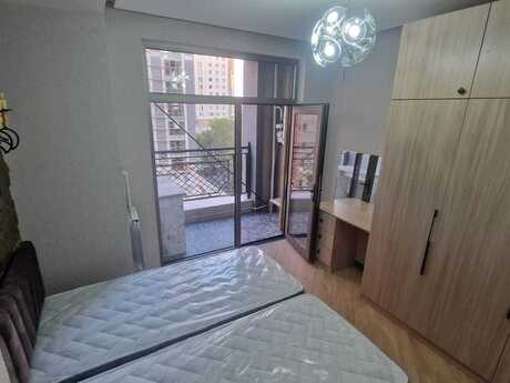 3-room apartment for rent, 100 m², 28 May: 1 250 ₼/mo 5