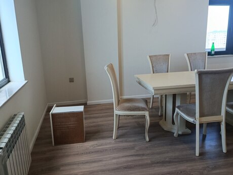 Kirayə 4 otaqlı mənzil, 180 m², Xalqlar Dostluğu: 900 ₼/ay 5