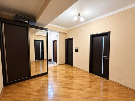 2-комнатная квартира, 110 м², 20 Yanvar: 265 000 ₼ 2