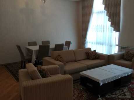 Kirayə 3 otaqlı mənzil, 131 m², 8 Noyabr: 1 000 ₼/ay 4