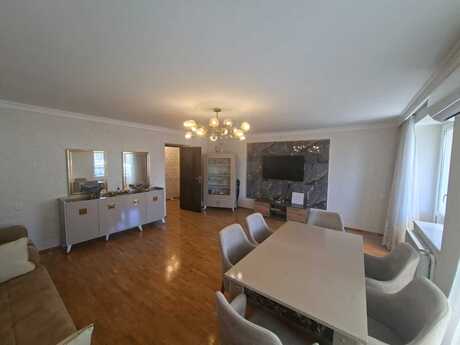 3 otaqlı mənzil, 75 m², 28 May: 240 000 ₼ 2