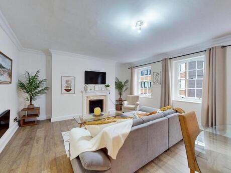Kirayə 3 otaqlı mənzil, 135 m², Nizami: 2 000 ₼/ay 2