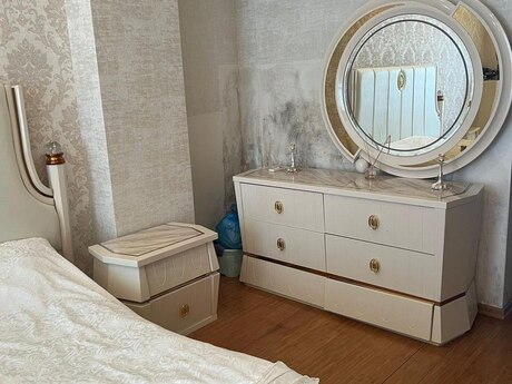 3-room apartment for rent, 125 m², 20 Yanvar: 1 050 ₼/mo 4
