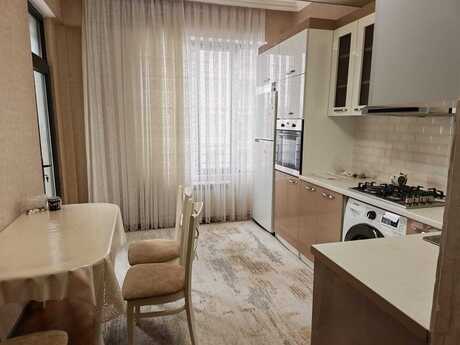 Elan №6455569 - Bakı, 28 May m., 3 otaqlı, 100 m², 8/18 mərtəbə