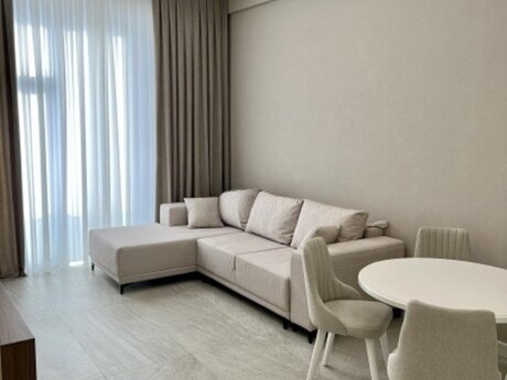 Kirayə 3 otaqlı mənzil, 100 m², 28 May: 2 200 ₼/ay 2
