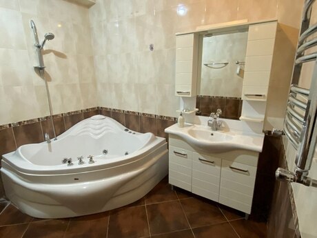 3 otaqlı mənzil, 129 m², Nizami: 410 000 ₼ 3