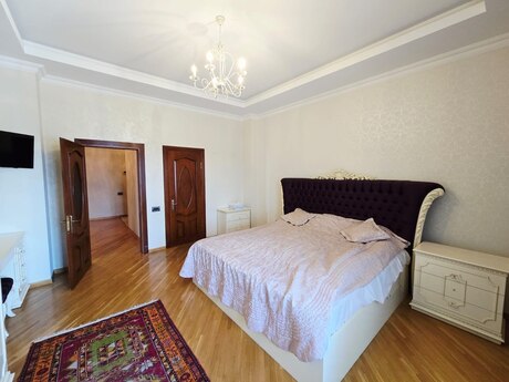 4 otaqlı mənzil, 168 m², 8 Noyabr: 485 000 ₼ 4
