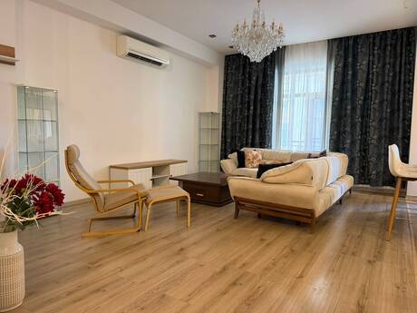 Kirayə 4 otaqlı mənzil, 160 m², Ağ şəhər: 2 500 ₼/ay 5
