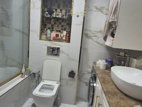4 otaqlı mənzil, 242 m², 28 May: 950 000 ₼ 3