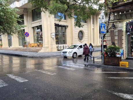 4 otaqlı mənzil, 242 m², 28 May: 950 000 ₼ 4