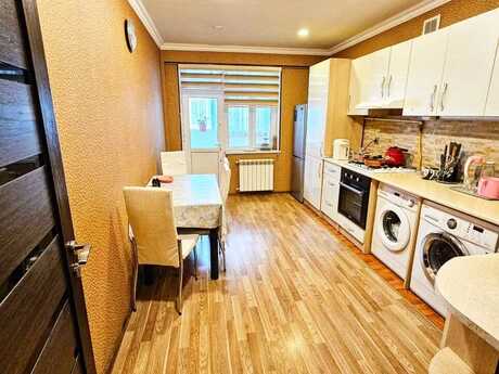 3 otaqlı mənzil, 127 m², İnşaatçılar: 240 000 ₼ 5