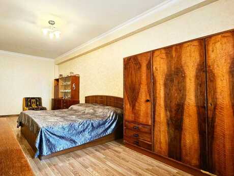 3 otaqlı mənzil, 127 m², İnşaatçılar: 240 000 ₼ 2