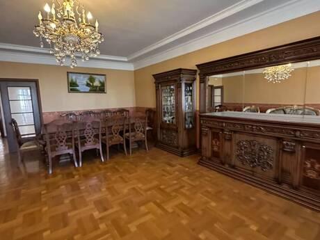 Kirayə 3 otaqlı mənzil, 180 m², Nərimanov: 1 100 ₼/ay 4