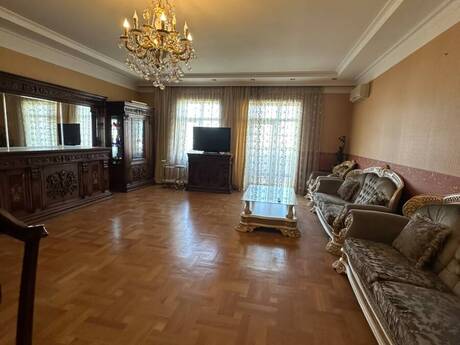 Kirayə 3 otaqlı mənzil, 180 m², Nərimanov: 1 100 ₼/ay 3