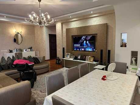 4 otaqlı mənzil, 180 m², Nəsimi: 530 000 ₼ 2
