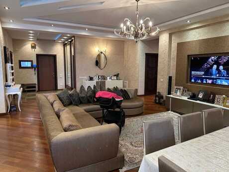 Elan №6455946 - Bakı, Nəsimi r., 4 otaqlı, 180 m², 5/18 mərtəbə